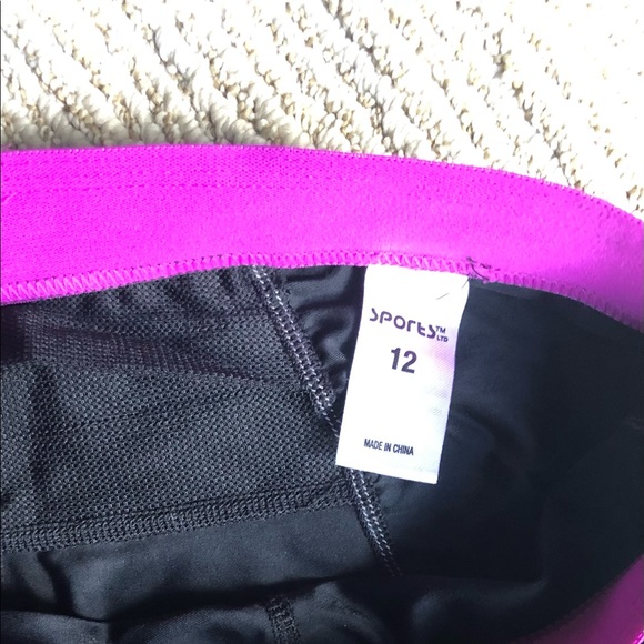 🍀2 for $10🍀 Black 3/4 leggings - Picture 3 of 3